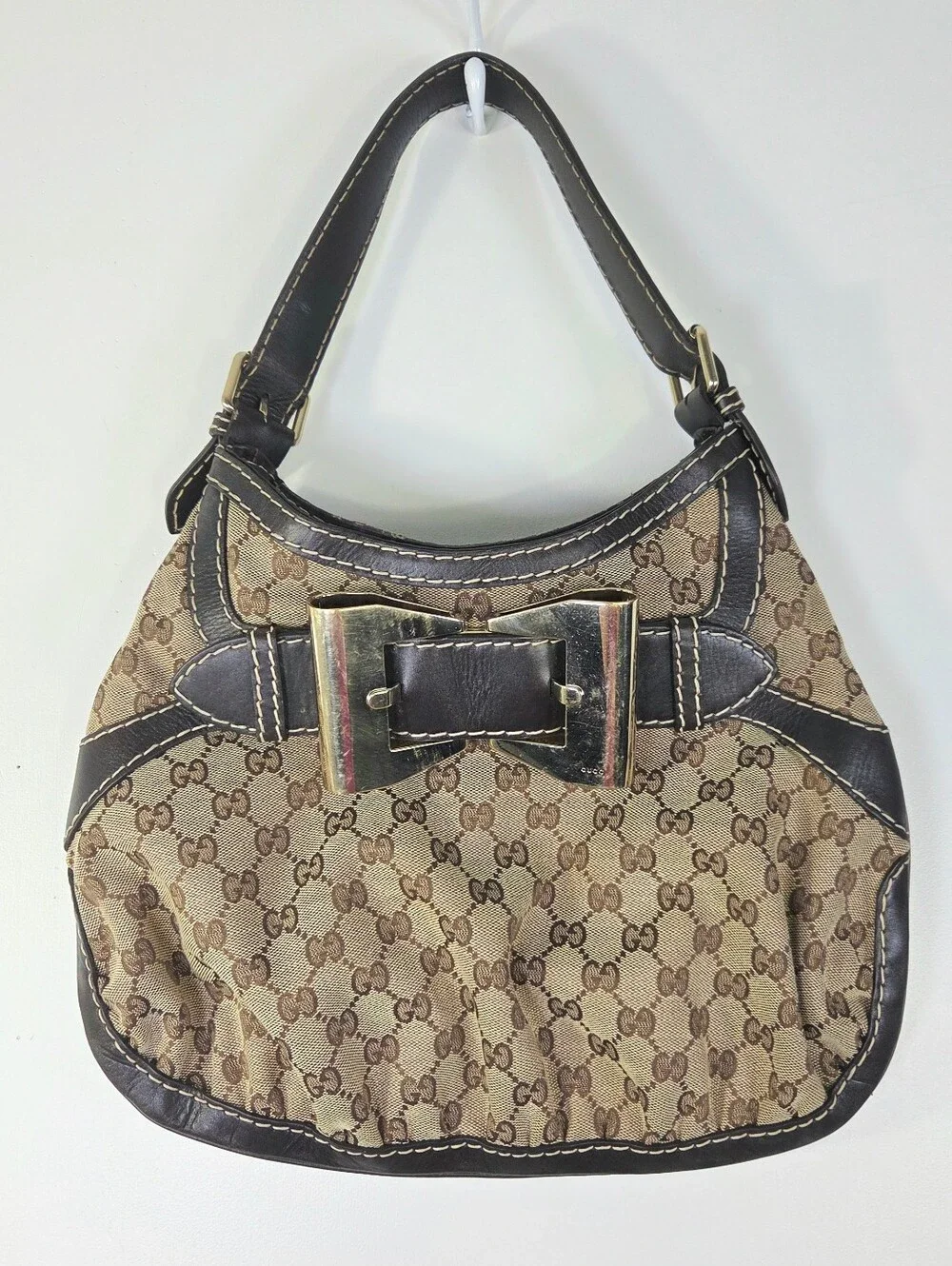 Y2K VINTAGE GUCCI QUEEN BOW GG MONOGRAM HOBO SHOULDER BAG.